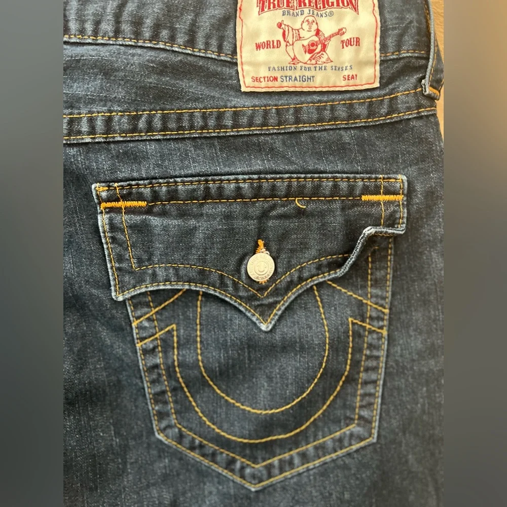 True Religion Men’s Jeans Straight Flap Size 40 (preowned)